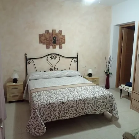 La Loma Del Viento Holiday home Belicena