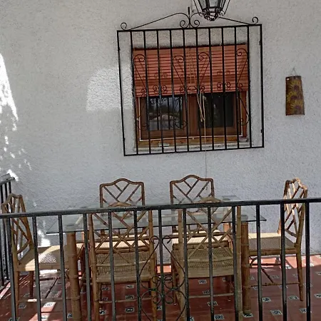 Villa La Loma Del Viento Holiday home Belicena